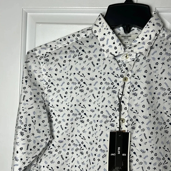 Jack & Jones,Men shirt Sm & Med,NWT,cotton 100,white & blue.BETTER COTTON ORG - Picture 6 of 13